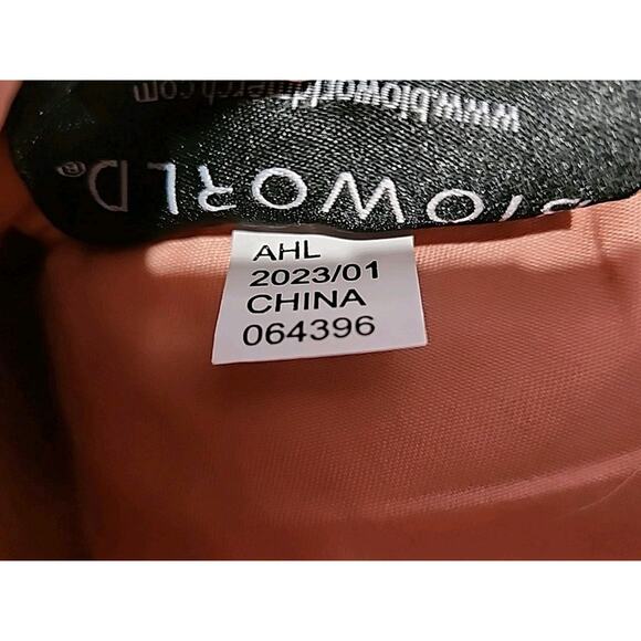 Disney Pink Mini Backpack Minnie Mouse "Pastels & Petals" Bioworld Lightweight - Picture 7 of 12